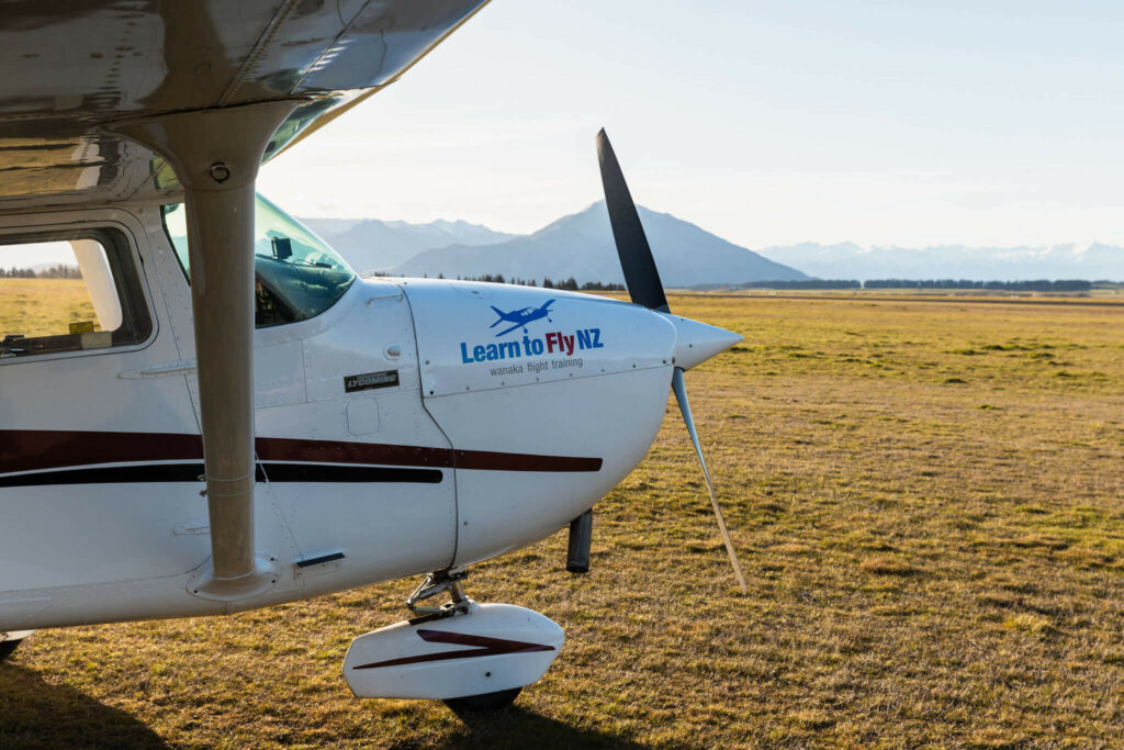 Learn To Fly Plane On Ranway Wanaka