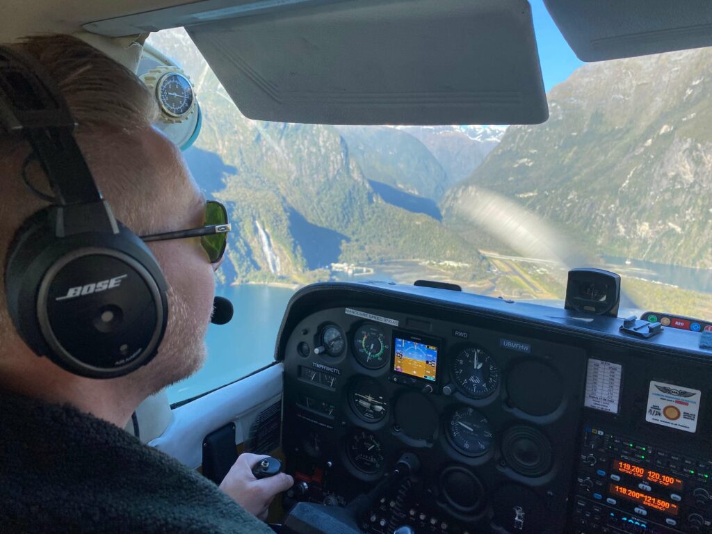 Learn To Fly Training Milford Sound Neils Ppl